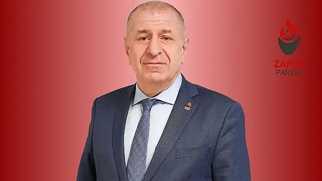 Özdağ, Ankara'da yemek yerken gözaltına alındı
