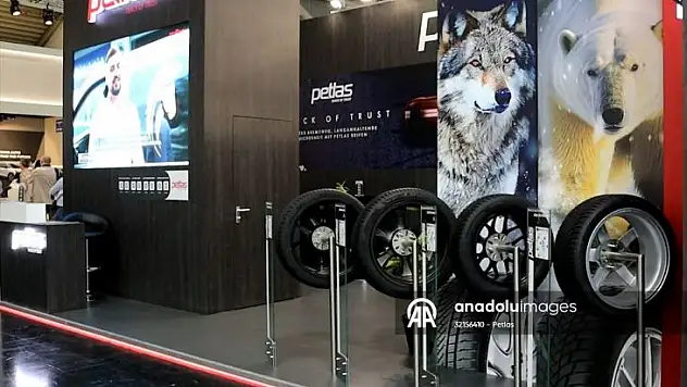 Petlas, yeni kış lastiklerini IAA Mobility Fuarı'nda tanıttı