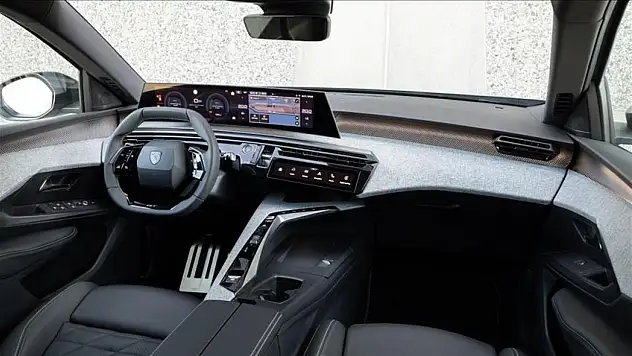 Peugeot'nun 7 koltuklu SUV modelleri yılın son çeyreğinde satışa çıkacak