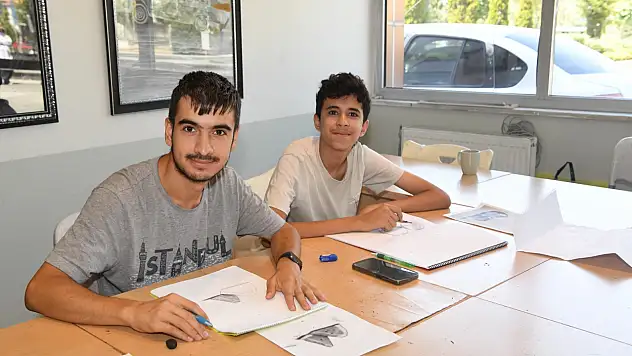 Renklerin Gücüyle  Özgüven Kazanıyorlar