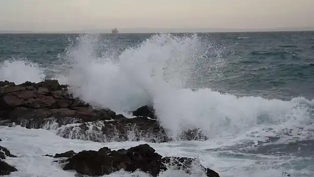 Sakarya'da denize girişler geçici olarak yasaklandı
