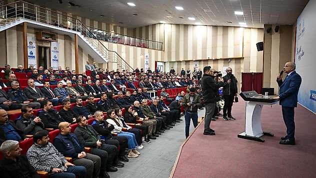 Sami Er personelle bayramlaştı: 'Gönül belediyeciliği bizim asli görevimiz'
