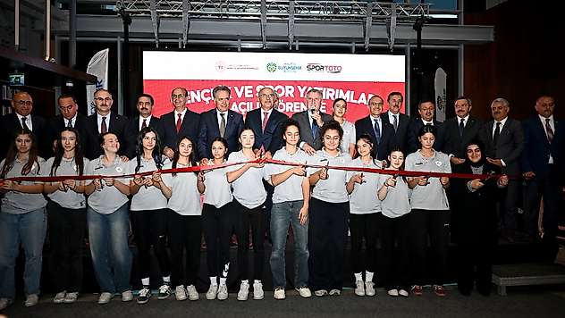 Şehir Kütüphanesi, Gençlik ve Spor Tesislerinin Açılışı Gerçekleştirildi