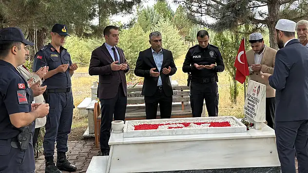 Şehit Eyüp Hacıoğlu Kabri Başında Anıldı