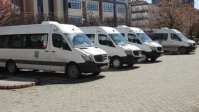 Servis araçlarında yaş sınırı yükseltildi