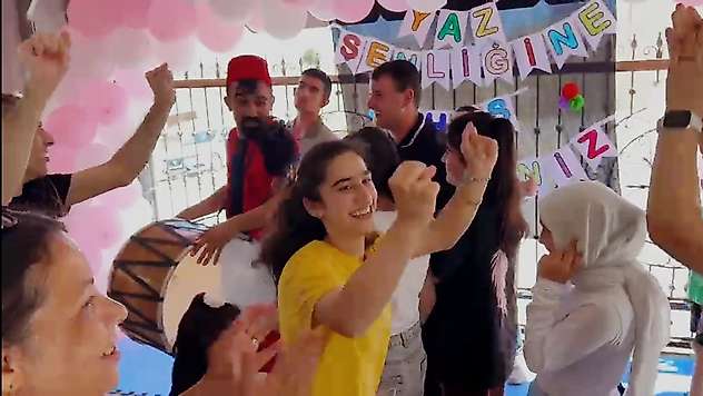 Sevgi Yolu'ndan Özel Çocuklara Unutulmaz Yaz Şenliği ve Aşure Günü