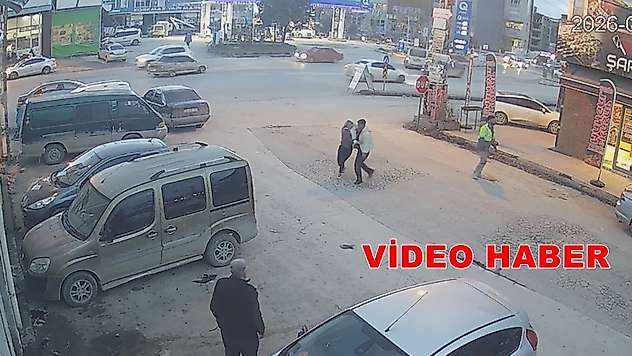 Silahlı Şahıstan Sokak Ortasında Kadına Şiddet