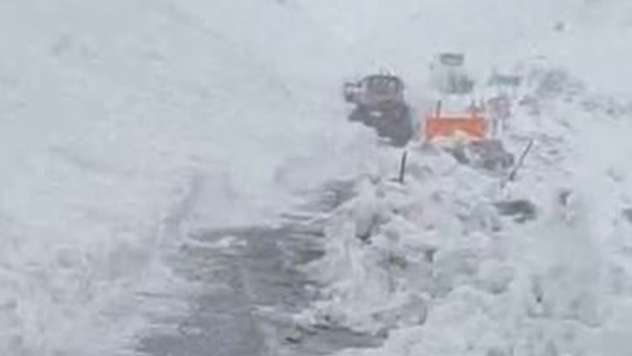 Şırnak-Hakkâri Yolunda Çığ: 40 Yolcu Kurtarıldı