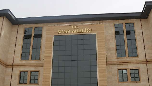 Sivas'ta Okullara Saldırı İddiası Paylaşan 10. Sınıf Öğrencisi Gözaltına Alındı