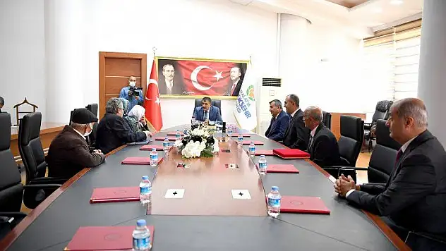 Sizlere Minnet Borcumuz Var