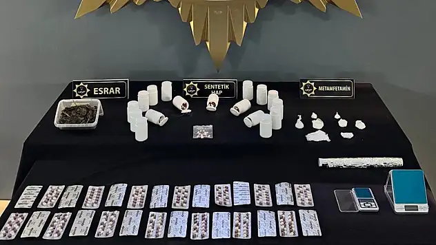 Sokak Satıcılarına Darbe: Uyuşturucu ve Hassas Teraziler Yakalandı