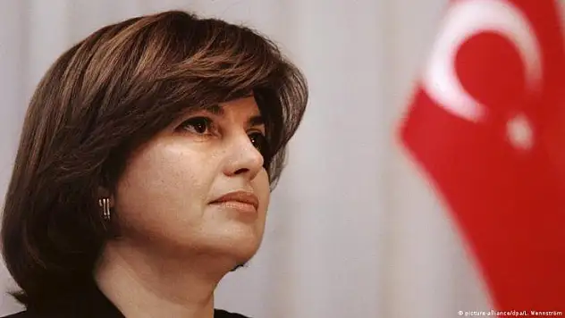 Tansu Çiller'den Siyasete geri dönecek sinyalleri