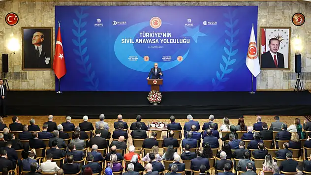 TBMM Başkanı Kurtulmuş: Bu meclisin anayasa yapma yetkisi vardır