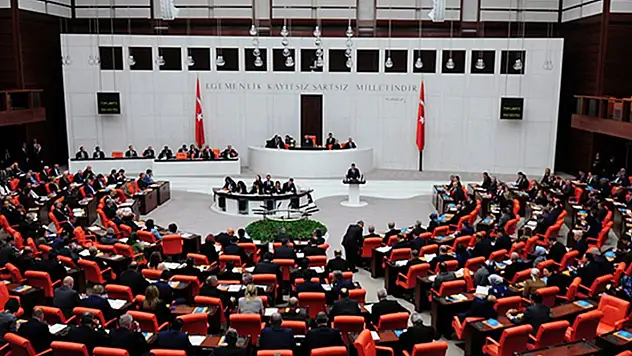 TBMM Başkanlık Divanı seçildi: 28. Dönem ikinci devre görev dağılımı belirlendi