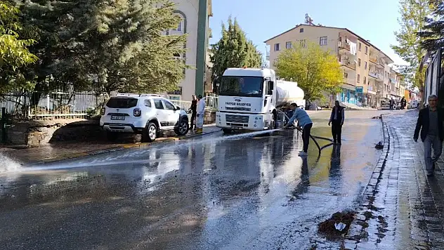 Temizlik Çalışmaları Arapgir Genelinde Devam Ediyor