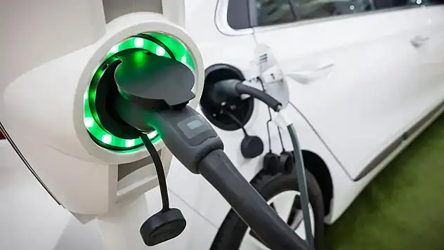 Temmuzda elektrikli araç şarj soketlerinde yüzde 4'e yakın artış görüldü