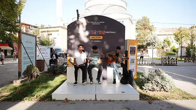 Tespih Atölyesi'nde Katılımcılar El Sanatlarının İnceliklerini Keşfetti