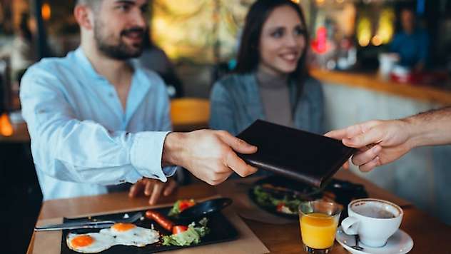 Ticaret Bakanlığı'ndan Tüketicilere Uyarı: Fiyat ve Menü Oyunlarına Dikkat