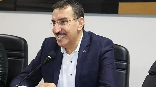 Tüfenkci, gençlerle bir araya geldi