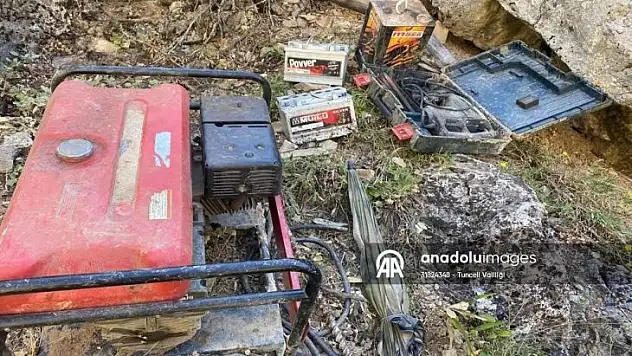 Tunceli'de teröristlerin kullandığı 4 sığınak imha edildi