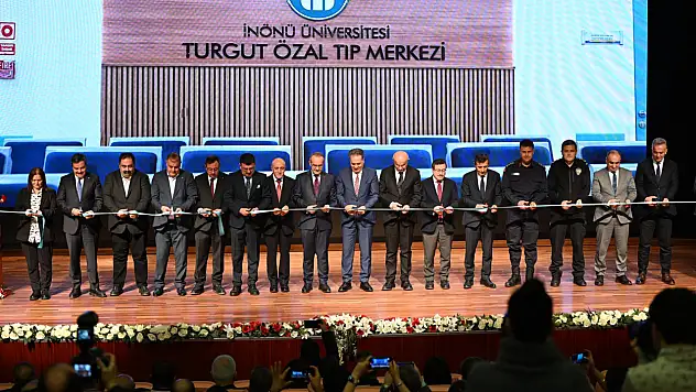 Turgut Özal Tıp Merkezi Acil Servisi Yenilenen Yüzüyle Hizmete Açıldı