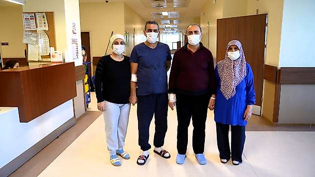 Turgut Özal Tıp Merkezi'nde 2'li Çapraz Böbrek Nakli Başarıyla Tamamlandı
