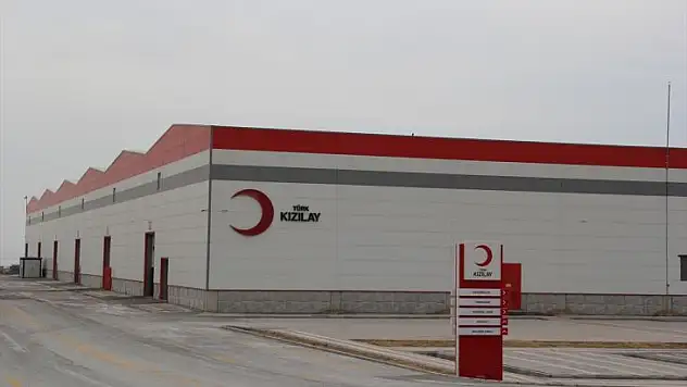 Türk Kızılay, Malatya'da depremzedelere sağlık hizmetini sürdürüyor