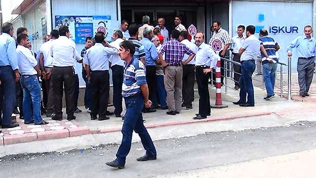 Türkiye'de İşsizlik Oranı Yüzde 7,9'a Geriledi