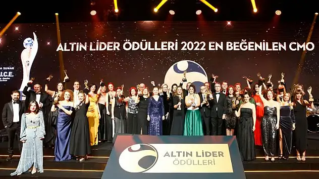 Türkiye'nin 2022'de En Beğenilen CEO'ları, CMO'ları ve CHRO'ları Belli Oldu!