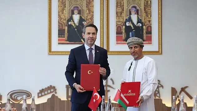 Türkiye ve Umman, enerji alanında mutabakat zaptı imzaladı
