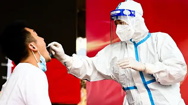 Türkiye'ye Uğramadan Gitsin : 'Çin'de yeni virüs salgını endişesi: Vaka sayısı 4 bini geçti'