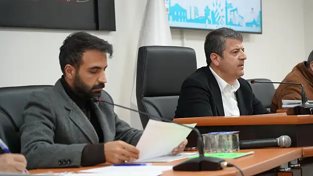 Tutdere açıkladı: Adıyamanlı öğrencilerinin YKS ücretlerini belediye karşılayacak