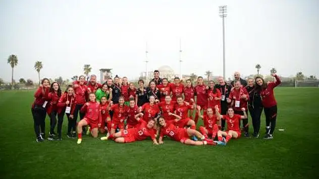 U19 Kadın Milli Takımımız, Kıbrıs Rum Kesimi'ni 3-2 mağlup etti