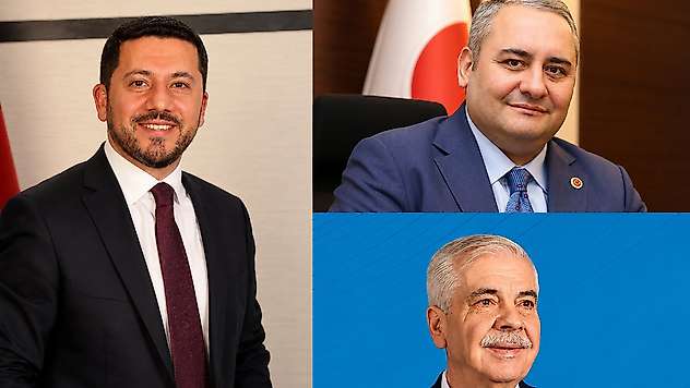 Üç belediye başkanı AK Parti'ye katıldı