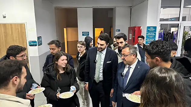 ÜNİAK'tan Final Haftasında Öğrencilere Moral Desteği