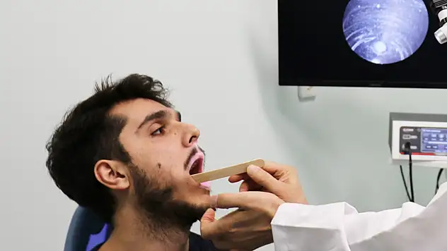 Uzun süren ses kısıklığına dikkat!