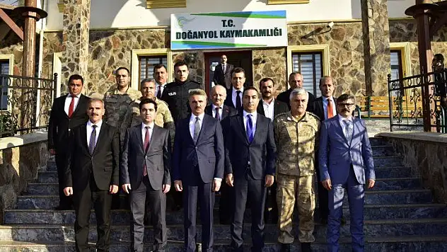 Vali Baruş, Doğanyol Muhtarlarıyla, Kurum Yetkililerini Bir Araya Getirdi