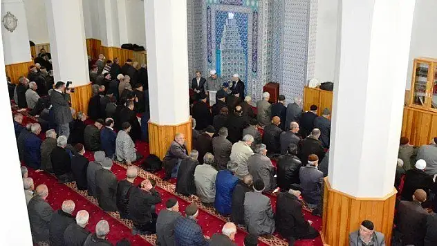 Vali Baruş, Şehitlerimiz İçin Düzenlenen Mevlid Programına Katıldı