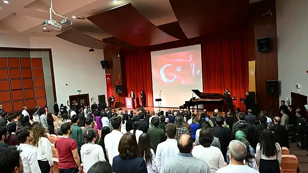 Vali Ersin Yazıcı 14 Mart Tıp Bayramı Kutlama Programına Katıldı