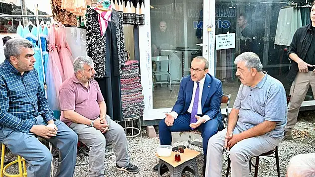 Vali Seddar Yavuz, Kışla Caddesinde İncelemelerde Bulunarak, Esnaflar İle Bir Araya Geldi.