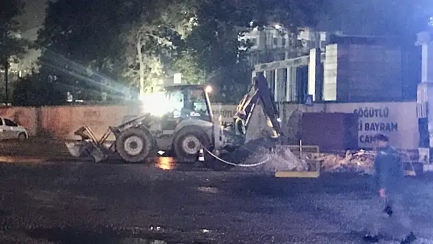 Valilik Yanında Patlama: Trafik Kapandı