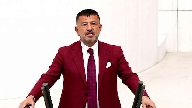 Veli Ağbaba'dan 30 Ağustos mesajı: 'Esarete karşı verilmiş büyük bir cevaptır'