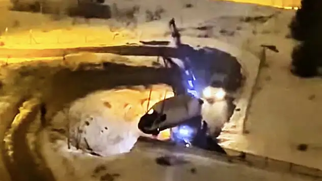 Vinç Faciası Ucuz Atlatıldı: Halatı Kopan Minibüs Metrelerce Düştü