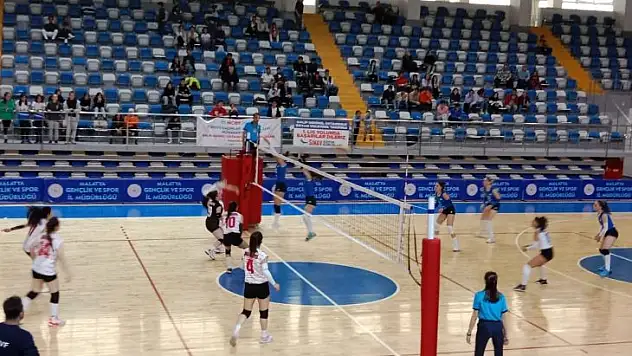 Voleybol'da  Prenseslerimiz Yüzümüzü Güdürüyor