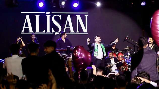 Yağmura Rağmen Darende'de Alişan Coşkusu: 5 Binden Fazla Kişi Konserde Buluştu