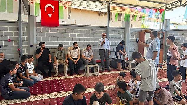 Yaz Kur'an Kursu'nda öğrenci ve veliler aynı sofrada buluştu