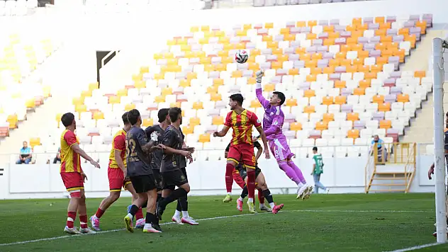 Yeni Malatyaspor Evinde Somaspor'a Karşı İlk Yarıda Geride