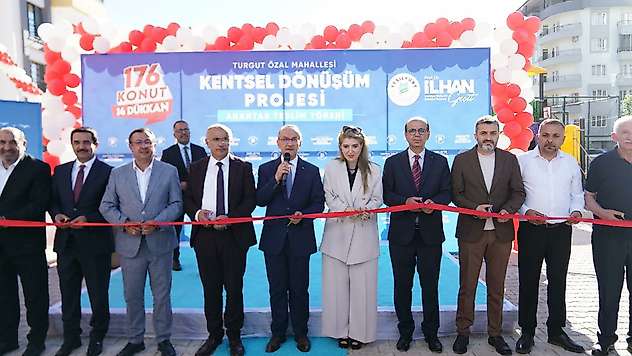 Yeşil Yaşam Evleri'nde Anahtar Sevinci: 176 Konut ve 14 Dükkân Hak Sahiplerine Teslim Edildi