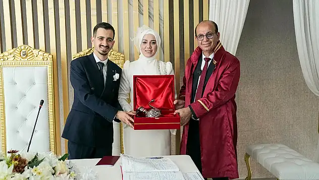 Yeşilyurt Belediyesi Evlendirme Dairesinde '05.05.2025' Yoğunluğu!