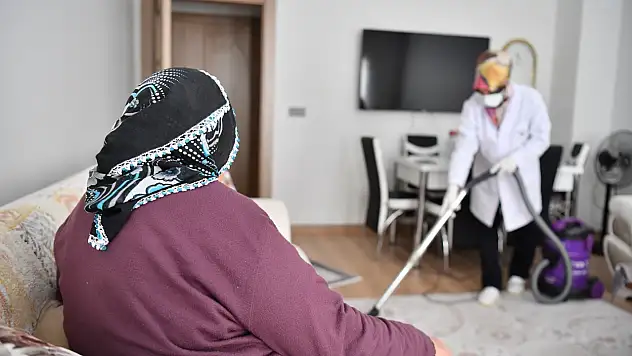 Yeşilyurt Belediyesi'nden Yaşlılara Vefa Eli: Baştacı Projesi Sürüyor